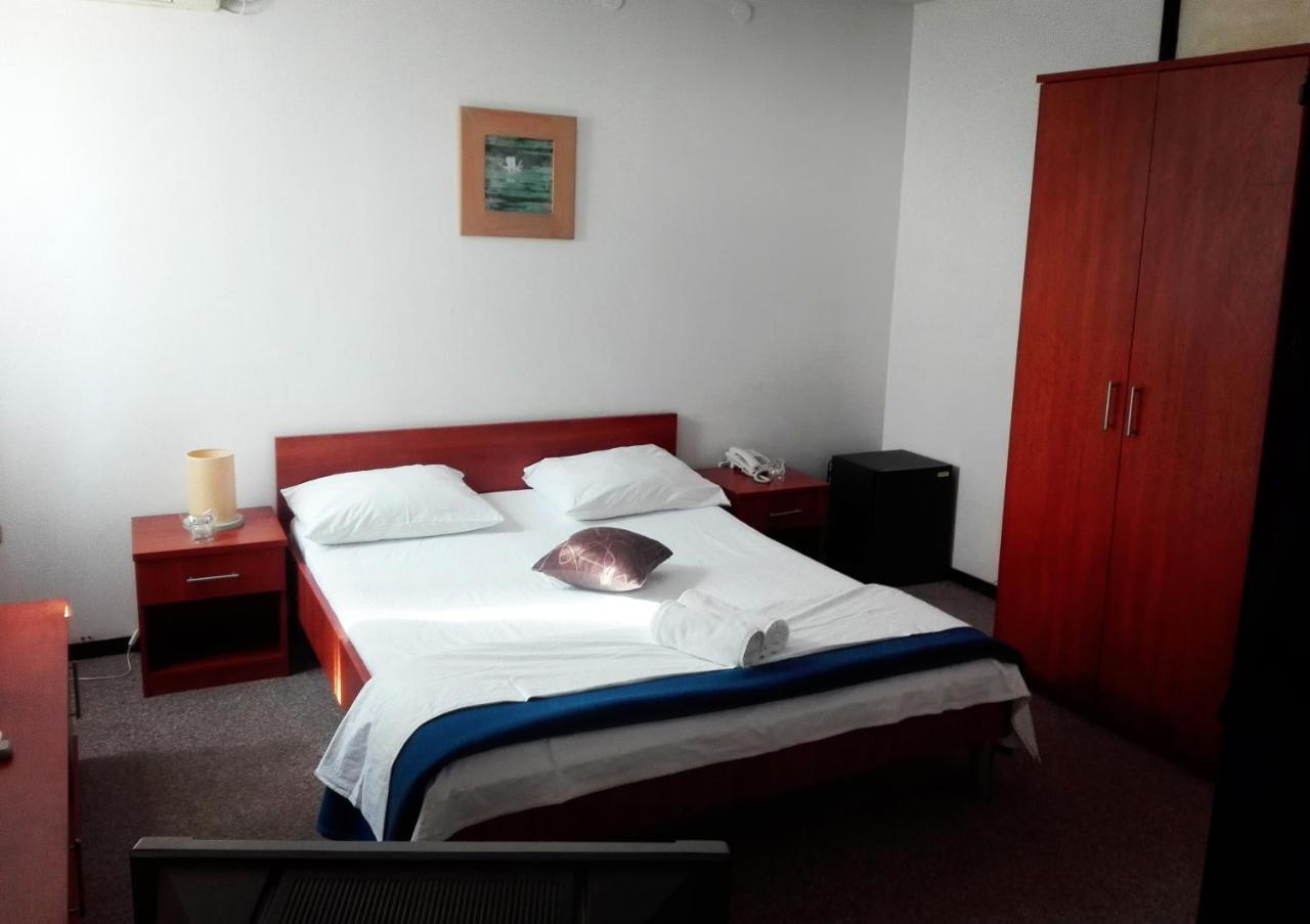 Hotel Park Višići Exteriör bild